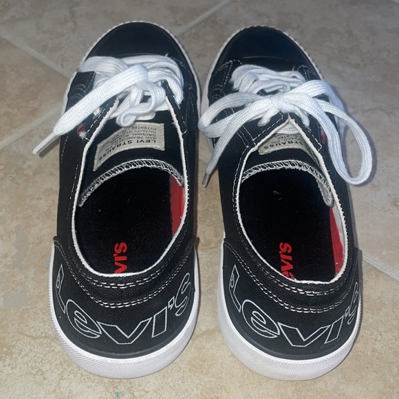 *GORGEOUS* *LIKE NEW* Levi’s Canvas Shoes Women's Size 7​ - Picture 3 of 9
